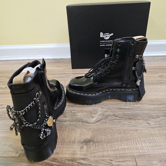 New Dr. Martens X Marc Jacobs 10 Years of the Jadon Boot - Picture 5 of 16
